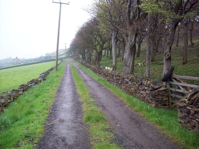 Moor Bottom Road, on the Calderdale Way Looking back along Moor Bottom Road between Norland and Ripponden.