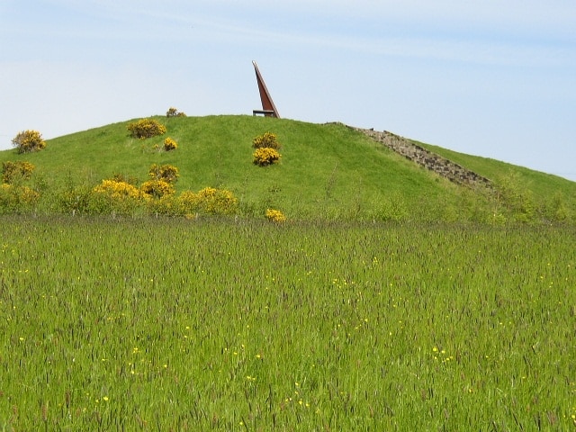 Silverlink Park Sundial. In 1996 work started on reclaiming the West Allotment Tip and the remains of the spoil heap from the former Backworth Colliery. The large mound at the centre of the park is the highest ground in North Tyneside. It provides panoramic views of the area and is topped by the Silverlink Sundial.