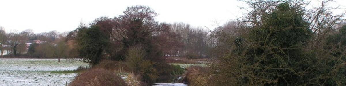 Photo "River Blyth." by Nigel Chadwick (Creative Commons Attribution-Share Alike 2.0) / Cropped from original