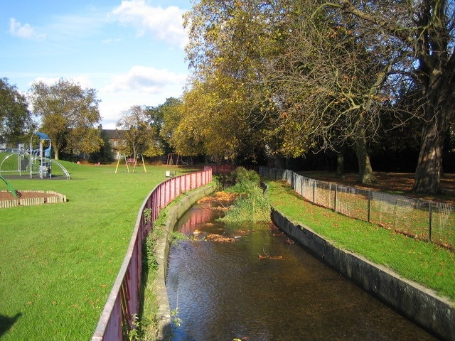 Seven Kings: Westwood Recreation Ground The watercourse in the recreation ground is Seven Kings Water, which enters a culvert in the park, and only re-emerging in 601747.