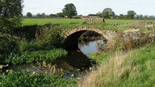 Kuva ”Bolton-on-Swale” käyttäjältä Dave Dunford (CC BY-SA) / rajattu alkuperäisestä kuvasta