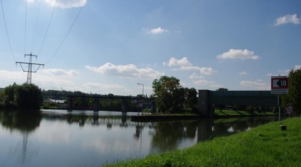 Foto "Freiberg am Neckar" di K-H Lipp on geo.hlipp.de (CC BY-SA) / Ritaglio dell’originale