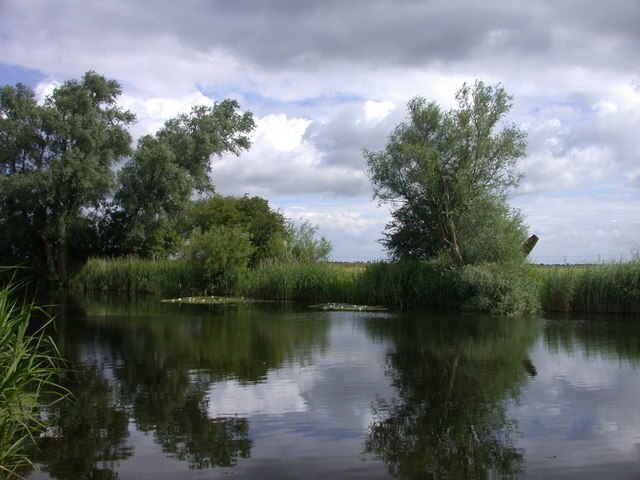 Kuva ”Reach” käyttäjältä Keith Edkins (CC BY-SA) / rajattu alkuperäisestä kuvasta