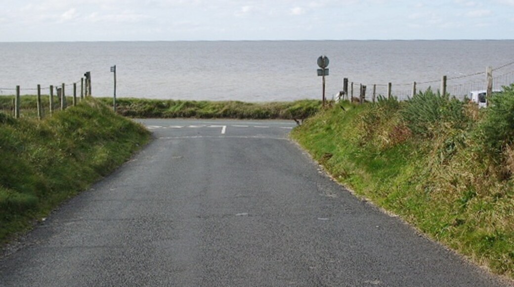 Foto "Holme St Cuthbert" de Alexander P Kapp (CC BY-SA) / Recortada do original