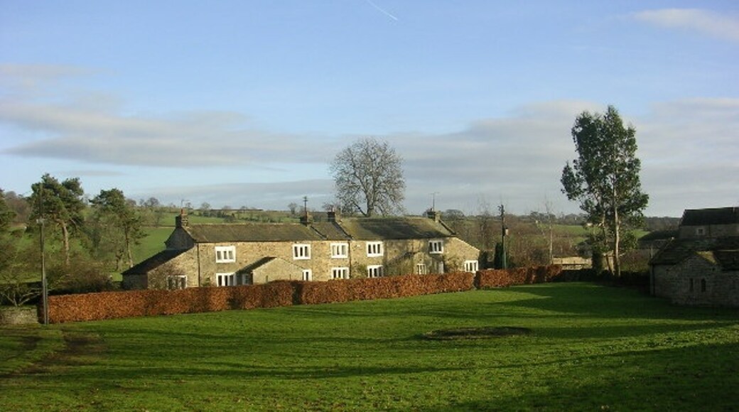Photo "Hartforth" by Oliver Dixon (CC BY-SA) / Cropped from original
