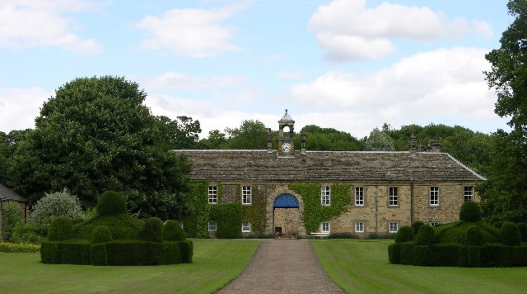 Foto “Newburgh” tomada por Stuart and Fiona Jackson (CC BY-SA); recorte de la original