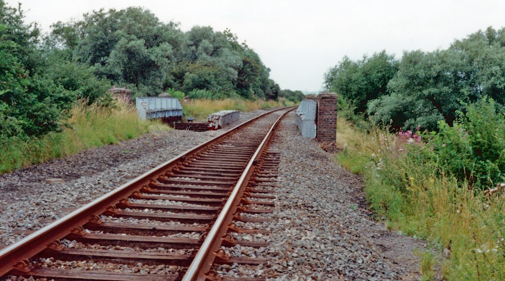 Photo "Woodham" by Ben Brooksbank (CC BY-SA) / Cropped from original