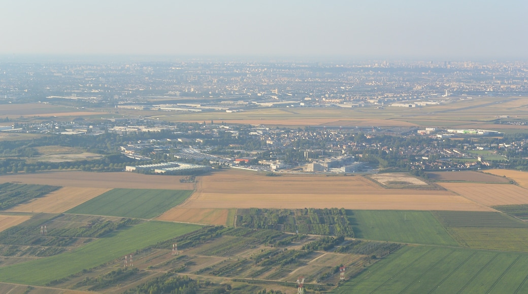 Photo "Goussainville" by flightlog (CC BY) / Cropped from original