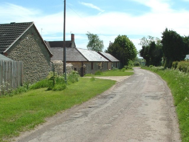 Foto „Shalstone“ von Snidge (CC BY-SA)/zugeschnittenes Original