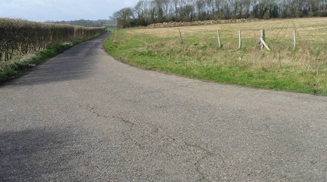 Ảnh "Denton with Wootton" của Nick Smith (CC BY-SA) / Cắt từ ảnh gốc