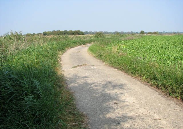 Foto „Stokesby mit Herringby“ von Evelyn Simak (CC BY-SA)/zugeschnittenes Original