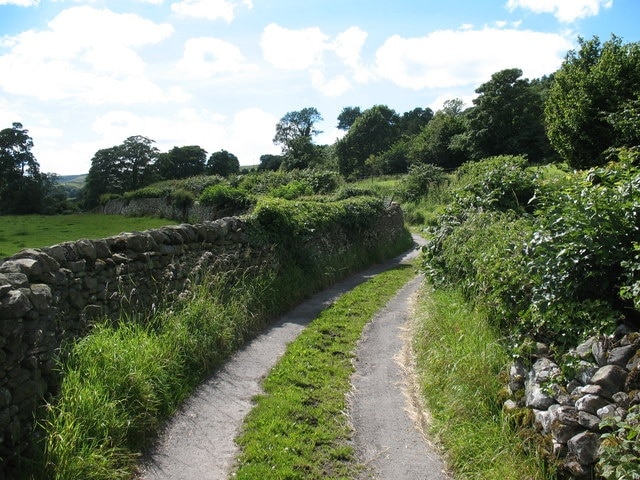 Foto "Thoralby" por Gordon Hatton (CC BY-SA) / Recortada de la original