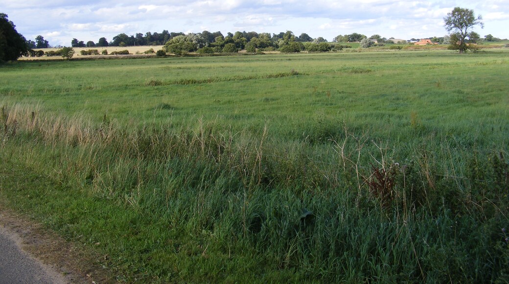 "Little Glemham"-foto av Adrian Cable (CC BY-SA) / Urklipp från original