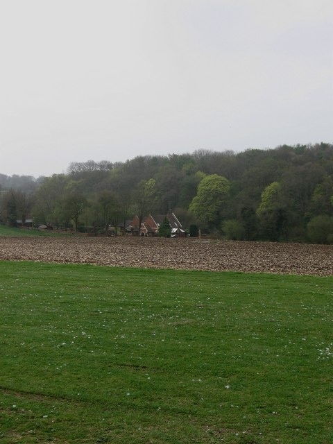 Billede "Warningcamp" af Simon Carey (CC BY-SA) / beskåret fra det originale billede