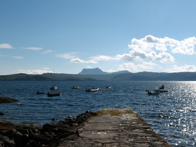 Photo "Laide" by Gordon Hatton (CC BY-SA) / Cropped from original