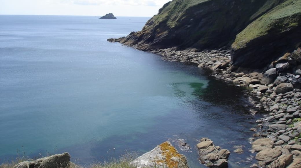 Photo "Portloe" by Ian Cunliffe (CC BY-SA) / Cropped from original