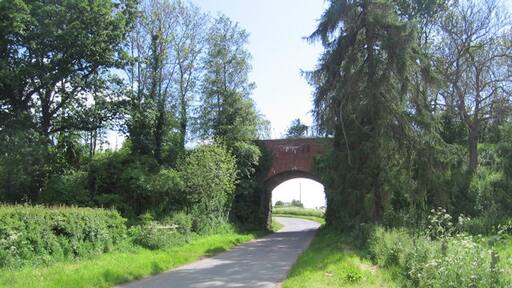 Foto "Ford" de John Firth (CC BY-SA) / Recortada do original