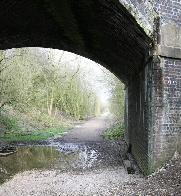 Foto "Haughton" de stephen betteridge (CC BY-SA) / Recortada do original