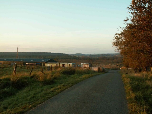 "Solport"-foto av Rose and Trev Clough (CC BY-SA) / Urklipp från original