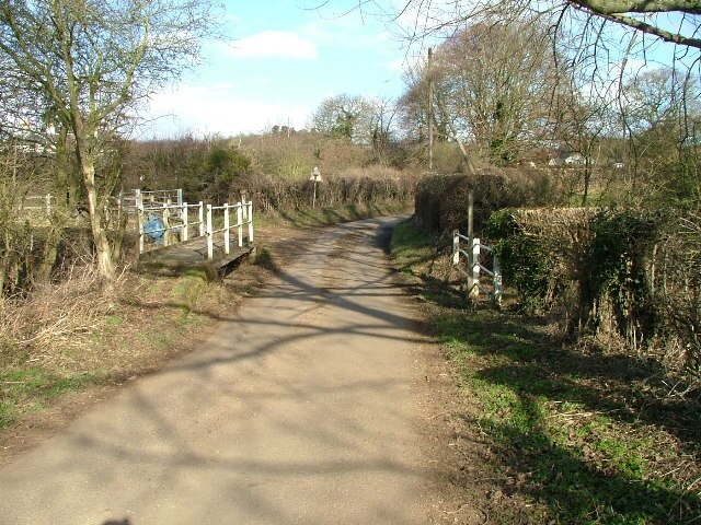 Photo "Aston" by Robin Hall (CC BY-SA) / Cropped from original