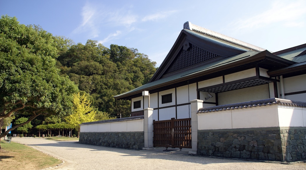 Foto „Museum der Burg Tokushima“ von 663highland (CC BY)/zugeschnittenes Original