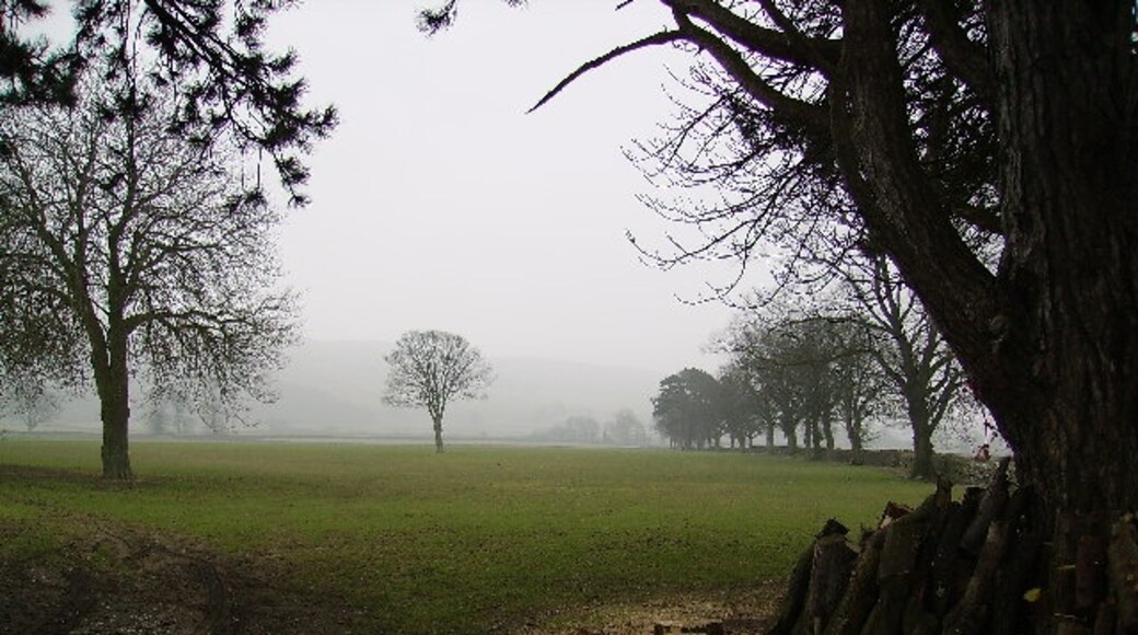 Kuva ”Broughton East” käyttäjältä Ron Shirt (CC BY-SA) / rajattu alkuperäisestä kuvasta