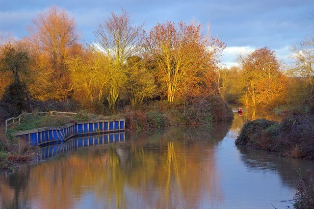 Foto "Ulting" por Glyn Baker (CC BY-SA) / Recortada de la original