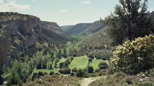 Foto "Montejo de la Vega de la Serrezuela" de Rowanwindwhistler (CC BY-SA) / Recortada de la original