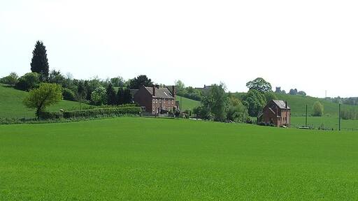 Foto „Claverley“ von Roger Kidd (CC BY-SA)/zugeschnittenes Original