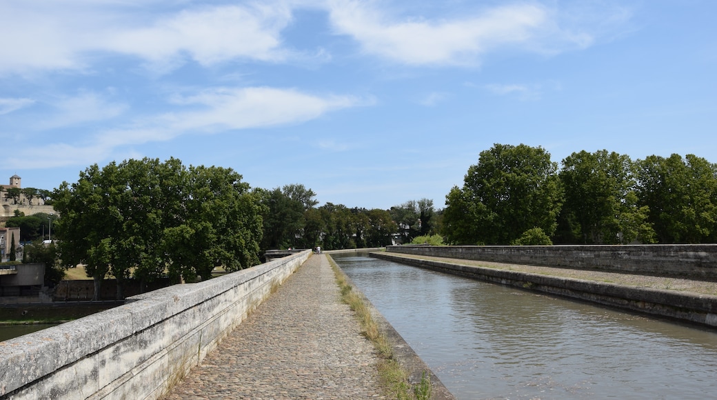 Foto "Acueducto del río Orb" por Tournasol7 (CC BY-SA) / Recortada de la original