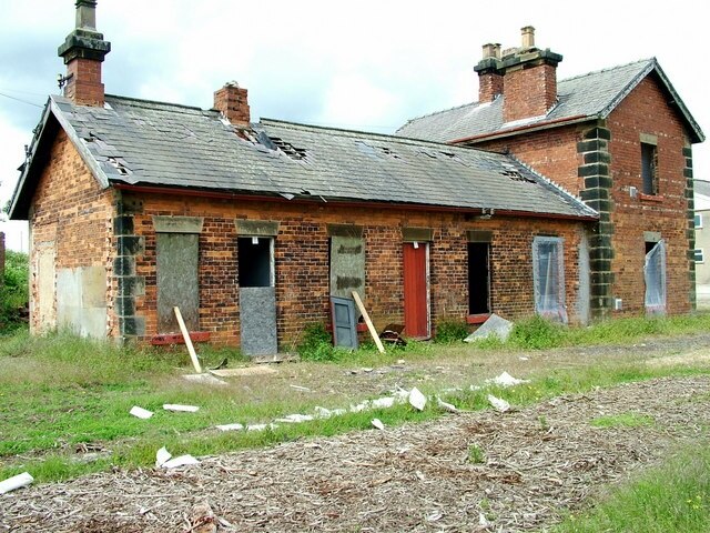 "Sinderby"-foto av Steve Reeves (CC BY-SA) / Urklipp från original