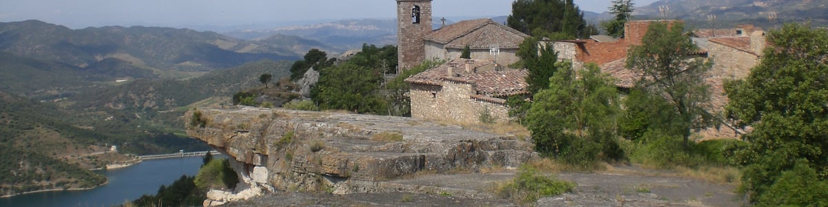 Photo "Siurana (juny 2012)" by EliziR (Creative Commons Attribution-Share Alike 3.0) / Cropped from original