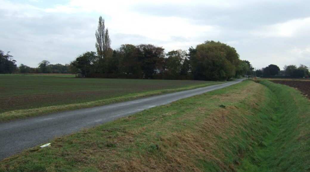 "Leverington"-foto av Richard Humphrey (CC BY-SA) / Urklipp från original