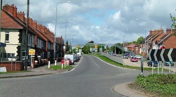 Dordon on the A5. This is the busy A5 looking towards Tamworth.