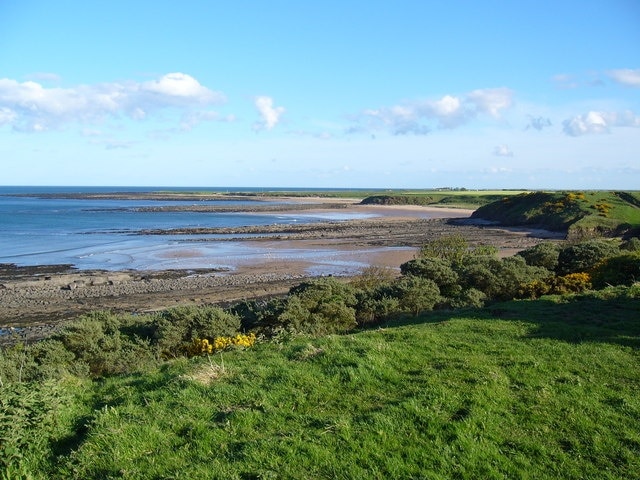 Howdiemont Sands Seahouses, View SSE from site of the ancient Settlement