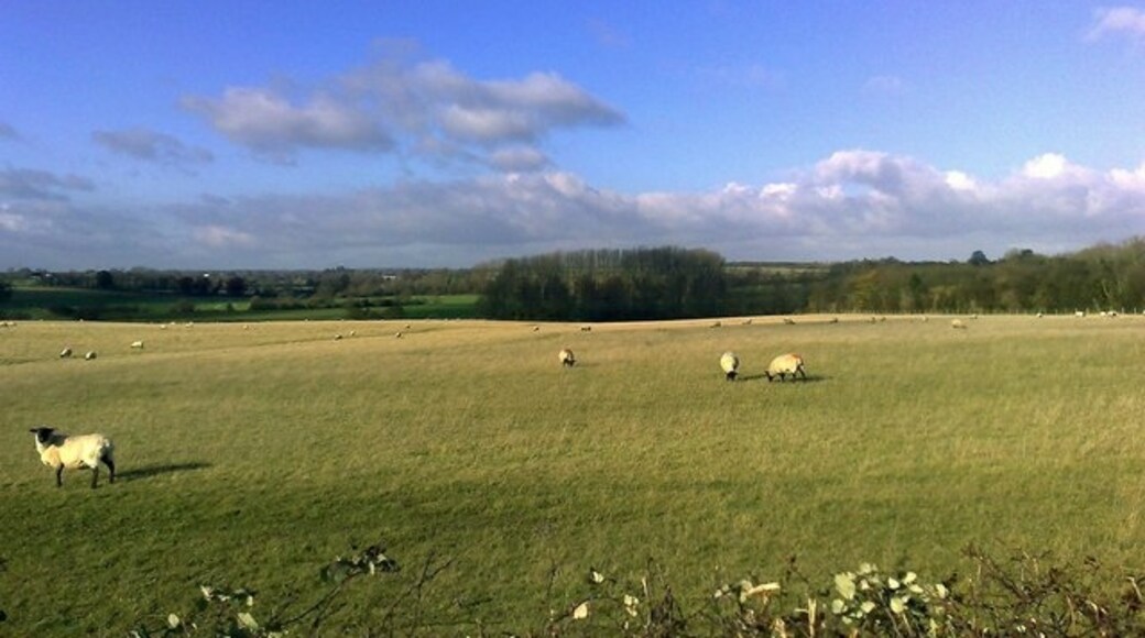 Foto „Thornborough“ von mick finn (CC BY-SA)/zugeschnittenes Original