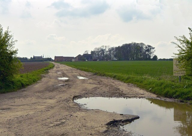 Ảnh "Làng Melton Ross" của David Wright (CC BY-SA) / Cắt từ ảnh gốc