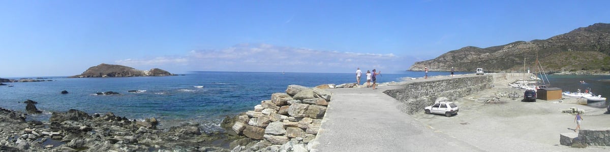 Photo "Port de Centuri-Port (Haute-Corse, France)." by Gzen92 (Creative Commons Attribution-Share Alike 4.0) / Cropped from original