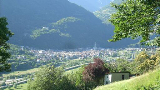 Foto ‘Mazzo di Valtellina’ van Gaggi Luca 76 (CC BY) / bijgesneden versie van origineel