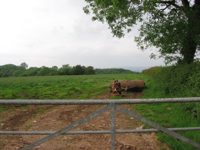 Photo "Compton Martin" by Virginia Knight (CC BY-SA) / Cropped from original