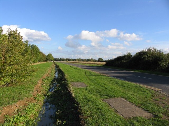 Foto “Southoe and Midloe” tomada por Andrew Tatlow (CC BY-SA); recorte de la original