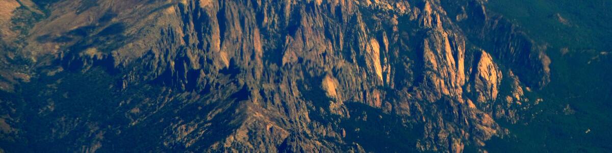 Photo "Korsika - Nähe Monte Incudine" by giggel (Creative Commons Attribution 3.0) / Cropped from original