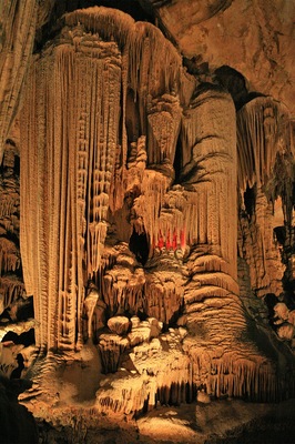 Grotto of the Demoiselles: A karst cave in the Cevennes, France. The cave consists of a network of corridors that are grouped around a central grotto (Cathédrale Souterraine) with a length of 120 meters with a width of 80 meters and a height of 52 meters.