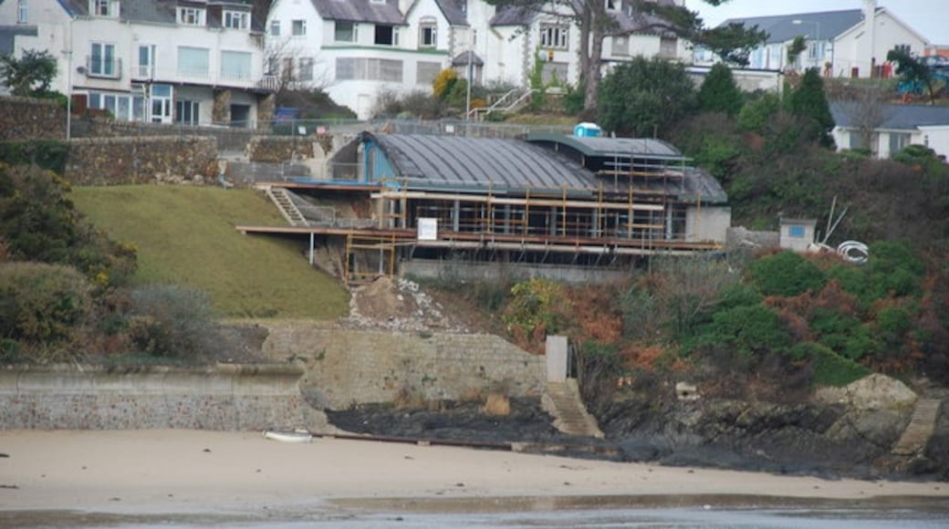 Photo "Abersoch" by Alan Fryer (CC BY-SA) / Cropped from original