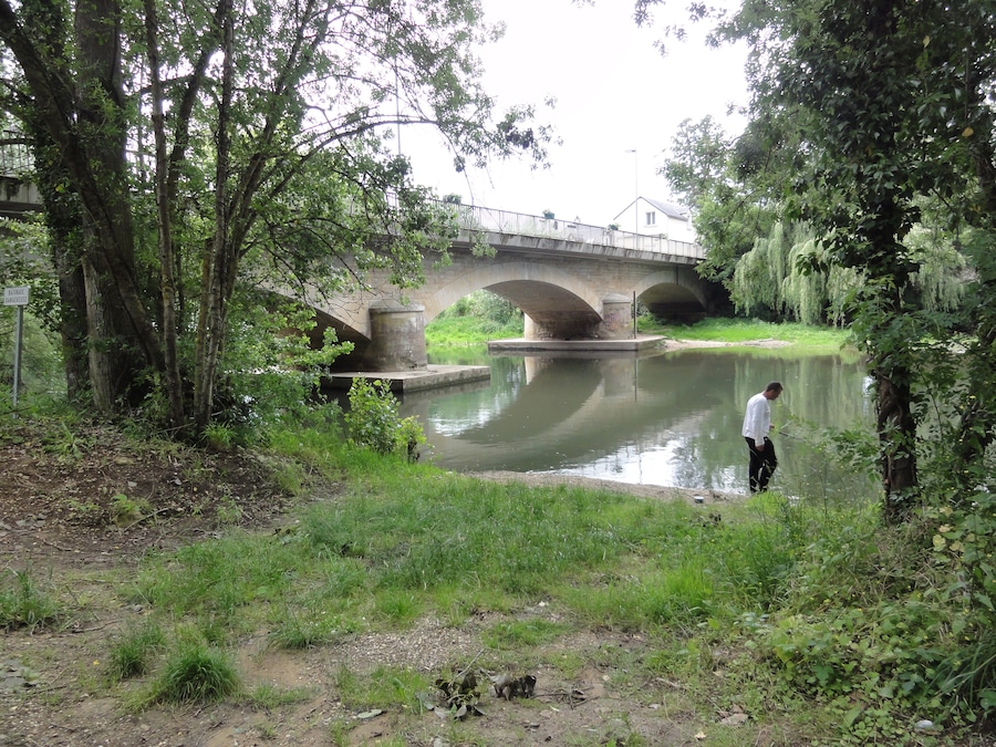 Naintré (Vienne) pont sur le Clain