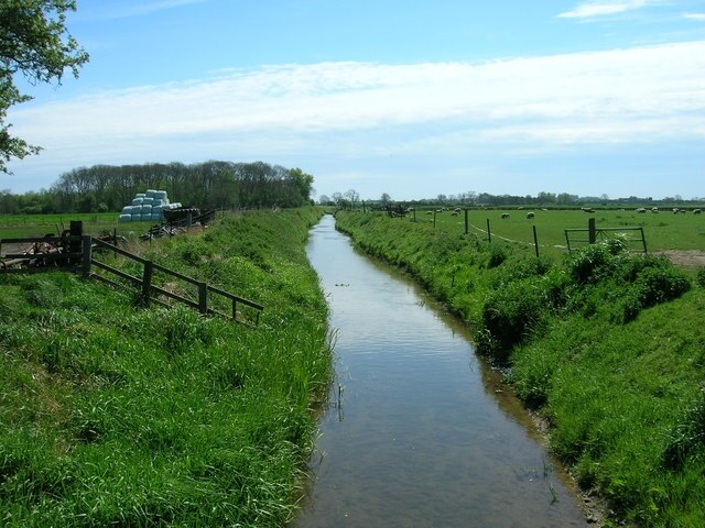 "Harpham"-foto av JThomas (CC BY-SA) / Urklipp från original
