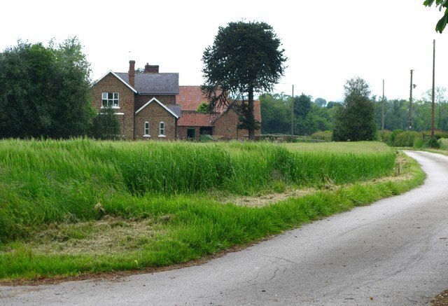 "Hutton-Sessay"-foto av David Rogers (CC BY-SA) / Urklipp från original