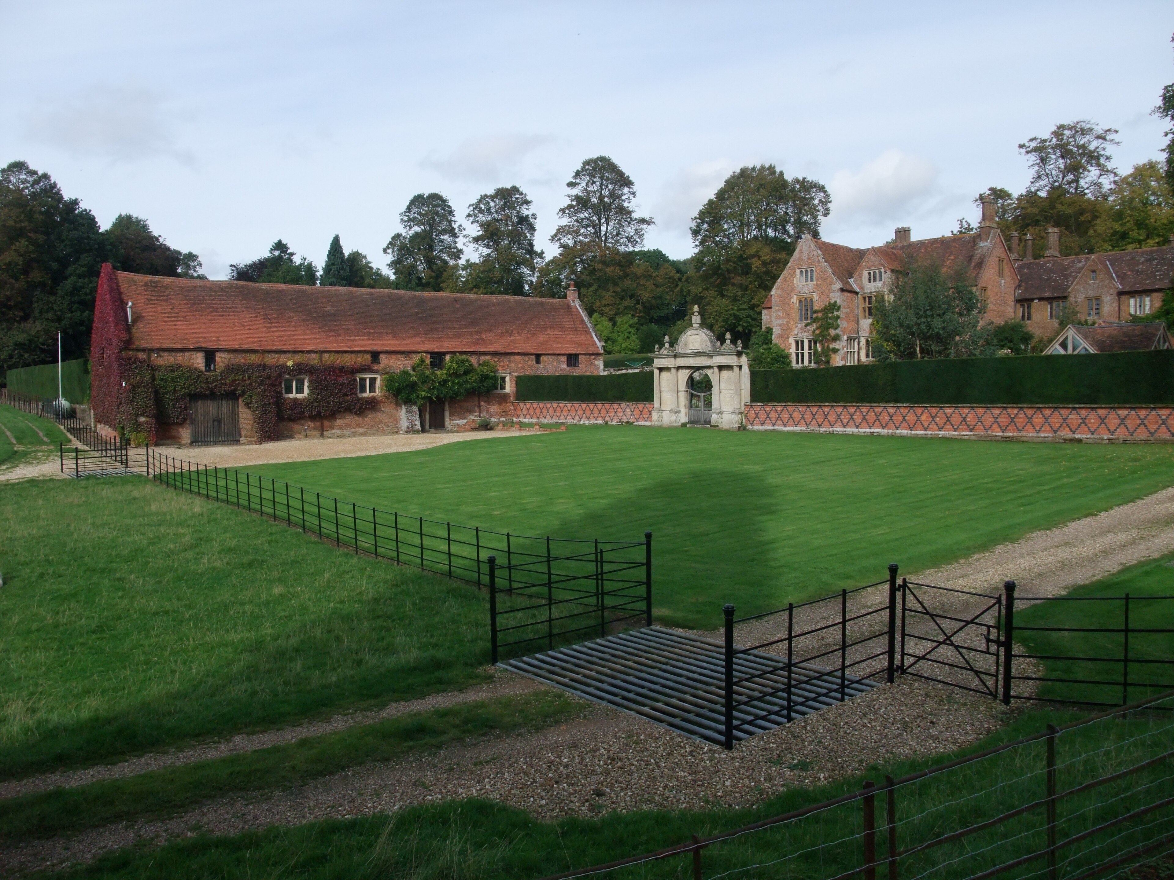 Foto „Winwick“ von Tim Heaton (CC BY-SA)/zugeschnittenes Original