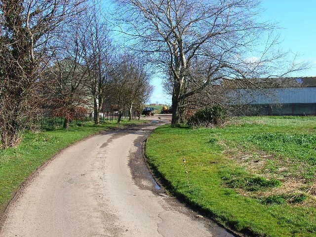 Foto “Whitwell” tomada por Oliver Dixon (CC BY-SA); recorte de la original