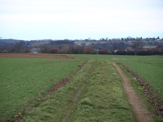 Ancient Path footpath which follows the route of an ancient path which leads you to the Ridgeway Path